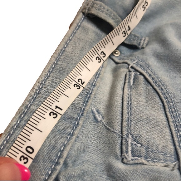 Mossimo mid rise denim Jeggings with rips - Picture 7 of 7